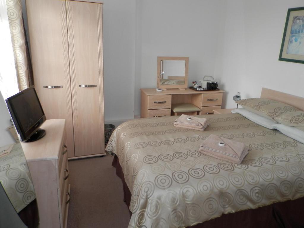Wayside Cheer Hotel Castel Екстер'єр фото